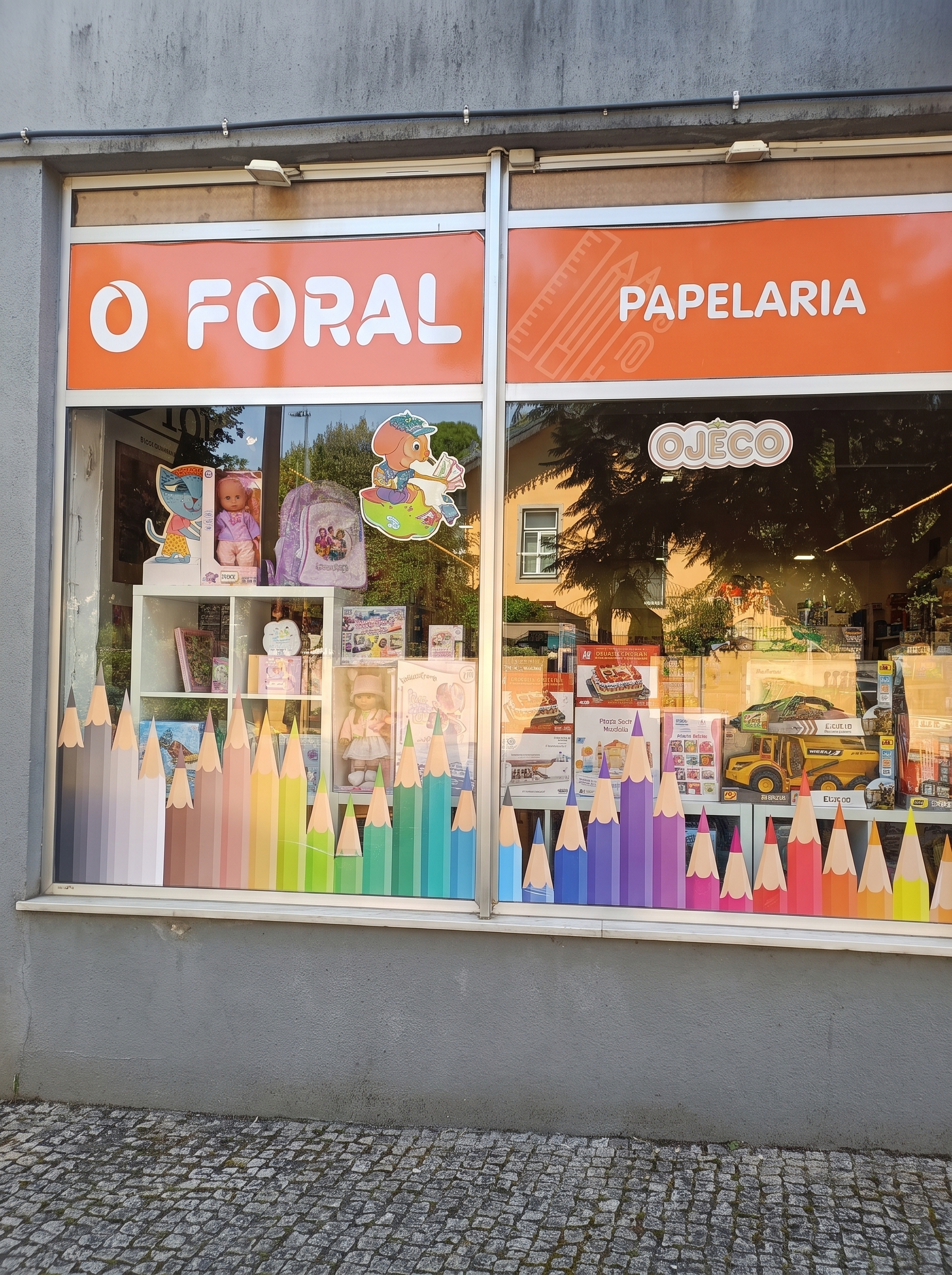 Instalações físicas da papelaria O Foral em Amares